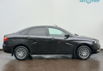 Подержанный автомобиль LADA (ВАЗ) Vesta Sedan 2017 года (4 фото)