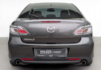 Подержанный автомобиль Mazda 6 Sedan 2011 года (6 фото)