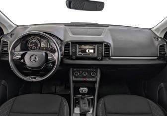 Подержанный автомобиль Skoda Karoq 2021 года (14 фото)