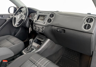 Подержанный автомобиль Volkswagen Tiguan 2016 года (11 фото)