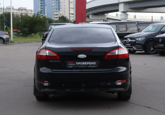 Подержанный автомобиль Ford Mondeo Sedan 2008 года (6 фото)