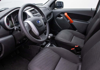 Подержанный автомобиль Datsun mi-DO 2015 года (10 фото)