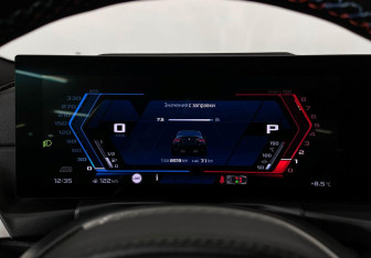 Подержанный автомобиль BMW M2 2023 года (13 фото)