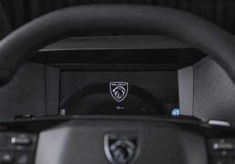 Новый Peugeot Traveller 2024 (10 фото)