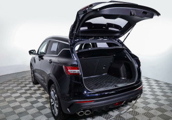 Подержанный автомобиль Geely Coolray 2021 года (15 фото)