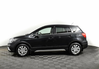 Подержанный автомобиль Suzuki SX4 Hatchback 2017 года (3 фото)