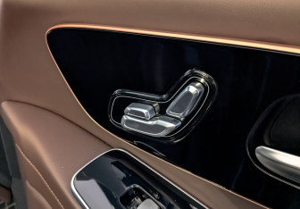 Подержанный автомобиль Exeed VX 2023 года (26 фото)