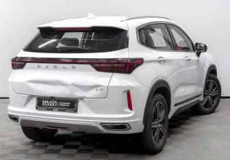 Подержанный автомобиль Exeed LX 2022 года (5 фото)