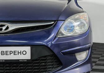 Подержанный автомобиль Hyundai i30 Hatchback 2010 года (14 фото)
