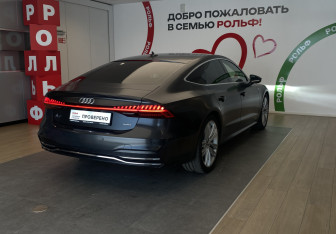 Подержанный автомобиль Audi A7 2021 года (4 фото)