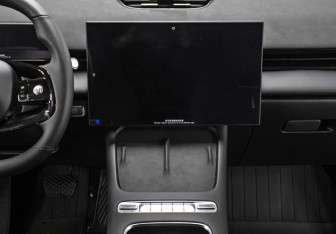 Подержанный автомобиль Omoda C7 2025 года (16 фото)