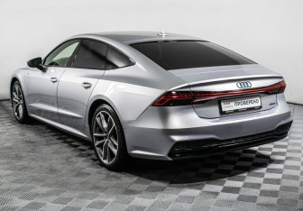Подержанный автомобиль Audi A7 2018 года (7 фото)
