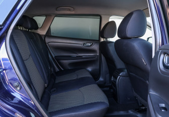 Подержанный автомобиль Nissan Tiida Hatchback 2015 года (12 фото)
