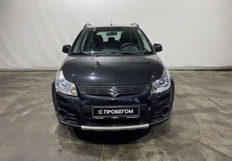 Подержанный автомобиль Suzuki SX4 Hatchback 2014 года (2 фото)