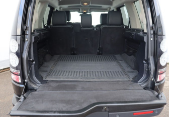 Подержанный автомобиль Land Rover Discovery 2014 года (24 фото)