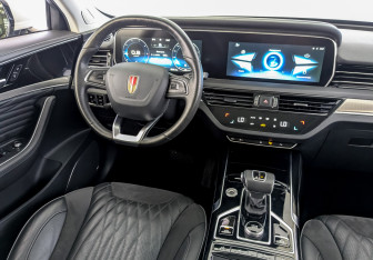 Подержанный автомобиль Hongqi HS5 2024 года (29 фото)