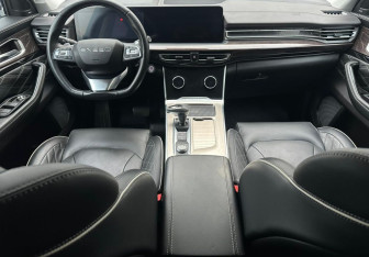 Подержанный автомобиль Exeed VX 2022 года (11 фото)