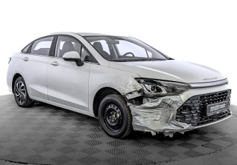 Подержанный автомобиль BAIC U5 Plus 2024 года (3 фото)