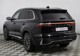 Подержанный автомобиль Geely Monjaro 2025 года (7 фото)