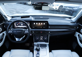 Подержанный автомобиль Exeed VX 2022 года (12 фото)