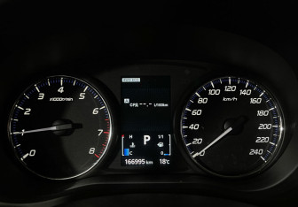 Подержанный автомобиль Mitsubishi Outlander 2013 года (11 фото)
