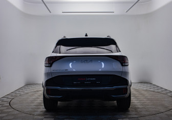 Подержанный автомобиль Kia Sportage 2024 года (6 фото)
