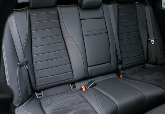 Подержанный автомобиль Mercedes-Benz GLE 2024 года (8 фото)