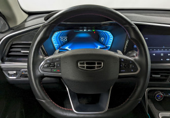 Подержанный автомобиль Geely Tugella 2022 года (25 фото)