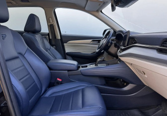 Подержанный автомобиль Haval F7 2022 года (10 фото)