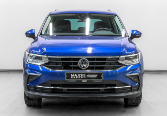 Подержанный автомобиль Volkswagen Tiguan 2021 года (2 фото)