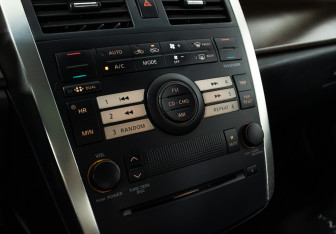 Подержанный автомобиль Nissan Teana 2006 года (37 фото)