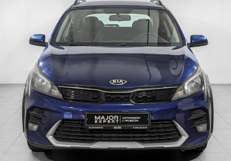 Подержанный автомобиль Kia Rio Hatchback 2021 года (2 фото)
