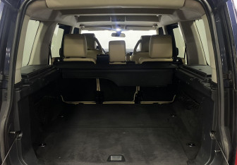 Подержанный автомобиль Land Rover Discovery 2008 года (10 фото)