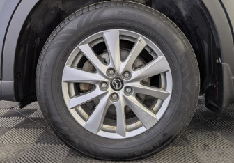 Подержанный автомобиль Mazda CX-5 2015 года (12 фото)