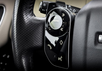 Подержанный автомобиль Land Rover Range Rover Velar 2018 года (30 фото)