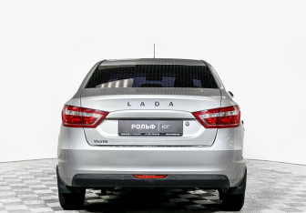 Подержанный автомобиль LADA (ВАЗ) Vesta Sedan 2016 года (6 фото)