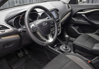 Подержанный автомобиль LADA (ВАЗ) Vesta Sedan 2019 года (16 фото)