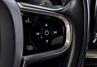 Подержанный автомобиль Volvo XC60 2020 года (29 фото)