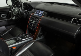 Подержанный автомобиль Land Rover Discovery Sport 2018 года (9 фото)
