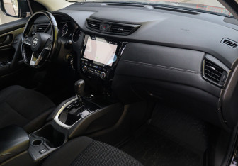 Подержанный автомобиль Nissan Qashqai 2020 года (10 фото)