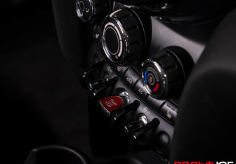 Подержанный автомобиль MINI Hatch 2019 года (21 фото)