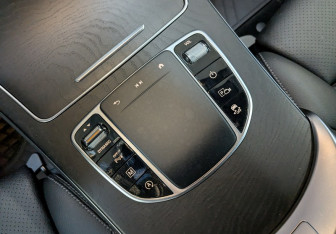 Подержанный автомобиль Mercedes-Benz GLC Coupe 2021 года (18 фото)