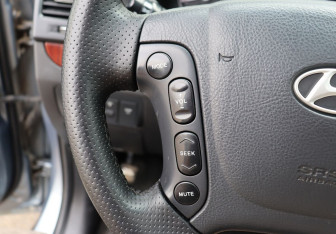 Подержанный автомобиль Hyundai Santa Fe 2007 года (16 фото)