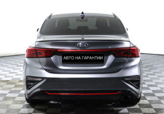 Подержанный автомобиль Kia Cerato Sedan 2020 года (4 фото)