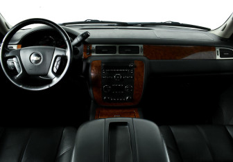 Подержанный автомобиль Chevrolet Tahoe 2008 года (6 фото)