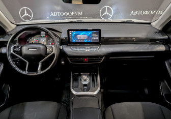Подержанный автомобиль Haval Jolion 2022 года (14 фото)