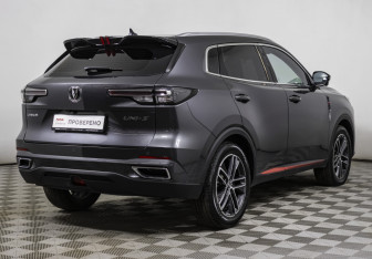 Подержанный автомобиль Changan UNI-S 2024 года (5 фото)