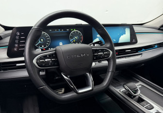 Подержанный автомобиль Chery Arrizo 8 2023 года (15 фото)