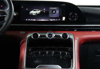 Подержанный автомобиль Exeed RX 2023 года (14 фото)