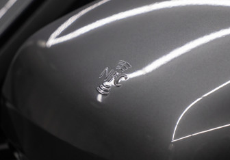 Подержанный автомобиль Lynk&Co 09 2022 года (29 фото)